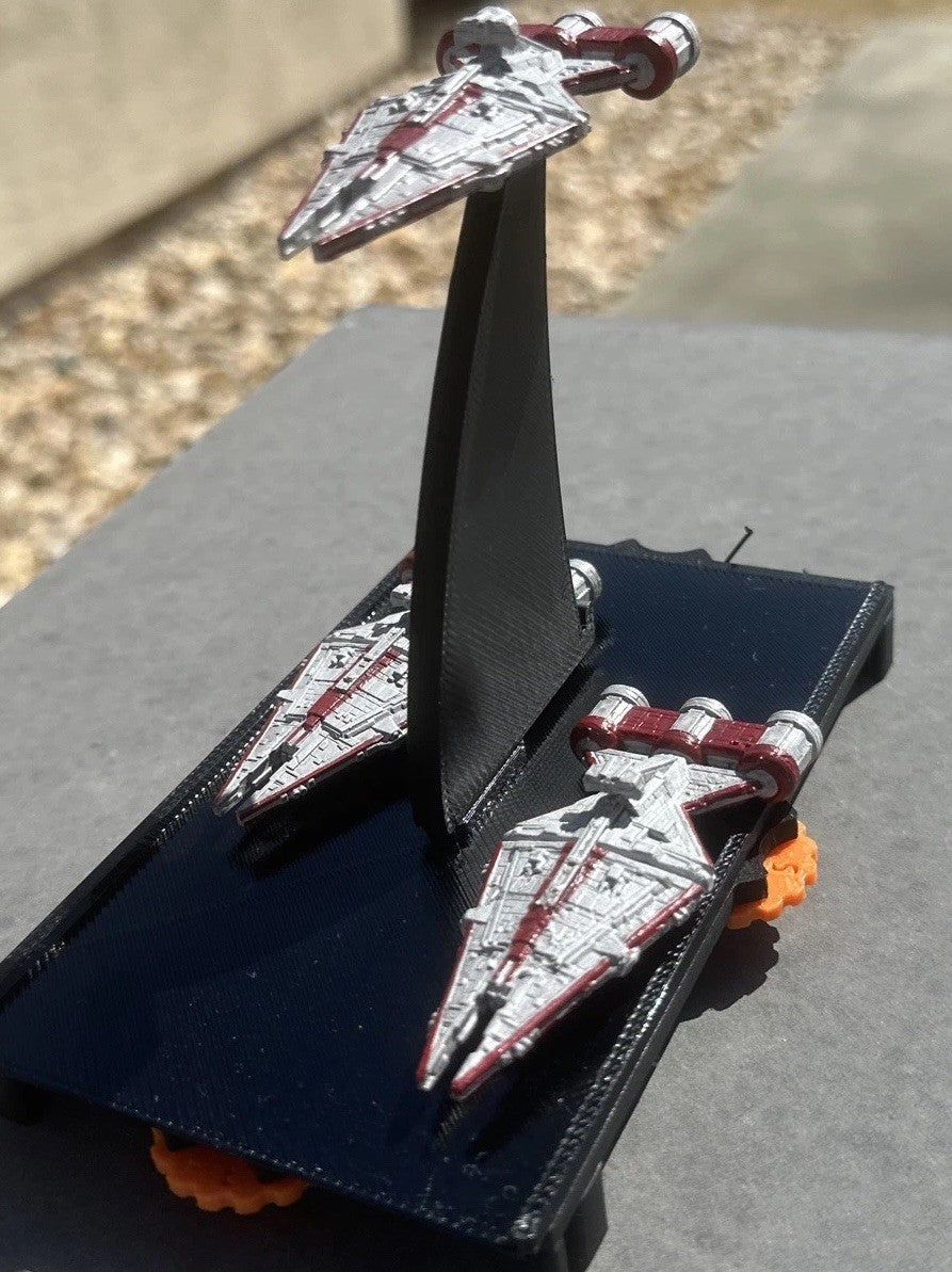 Star Wars armada  Aqruitens Light Cruiser 